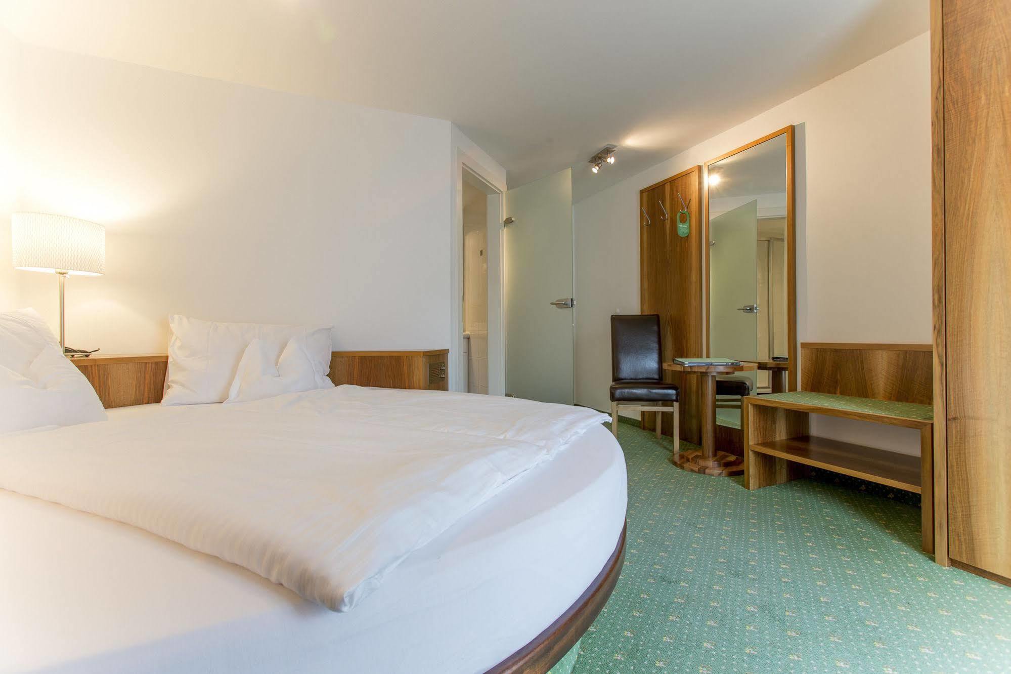 Stroblerhof Hotel 4*